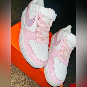 Pink Nike Sneaker’s Pre Loved Gently Worn Size 1Y In perfect condition